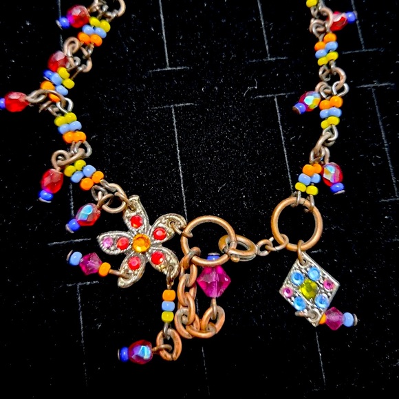 Beaded necklace, bracelet and earrings - Picture 5 of 6